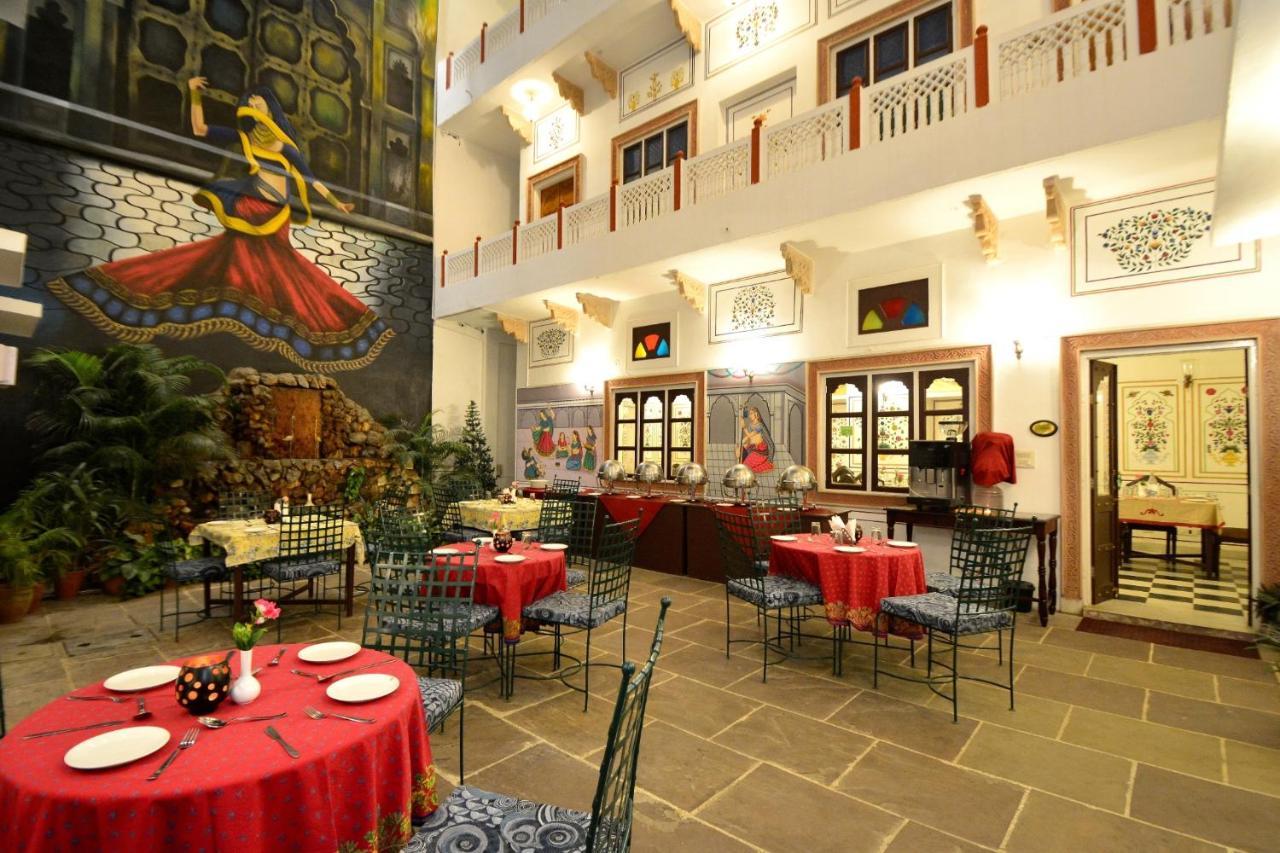 Mahal Khandela - A Heritage Hotel And Spa Джайпур Екстериор снимка