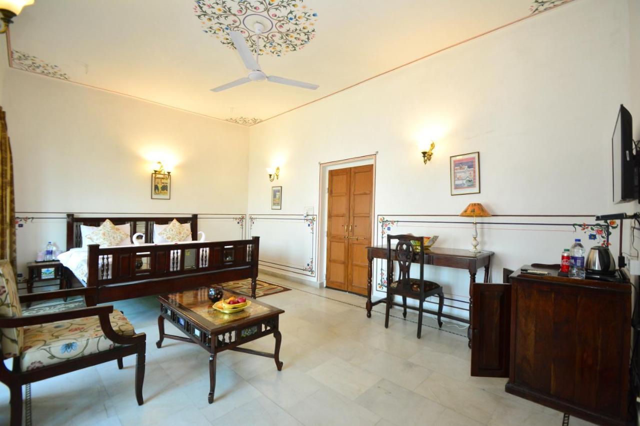 Mahal Khandela - A Heritage Hotel And Spa Джайпур Екстериор снимка