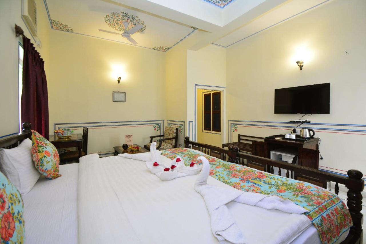 Mahal Khandela - A Heritage Hotel And Spa Джайпур Екстериор снимка