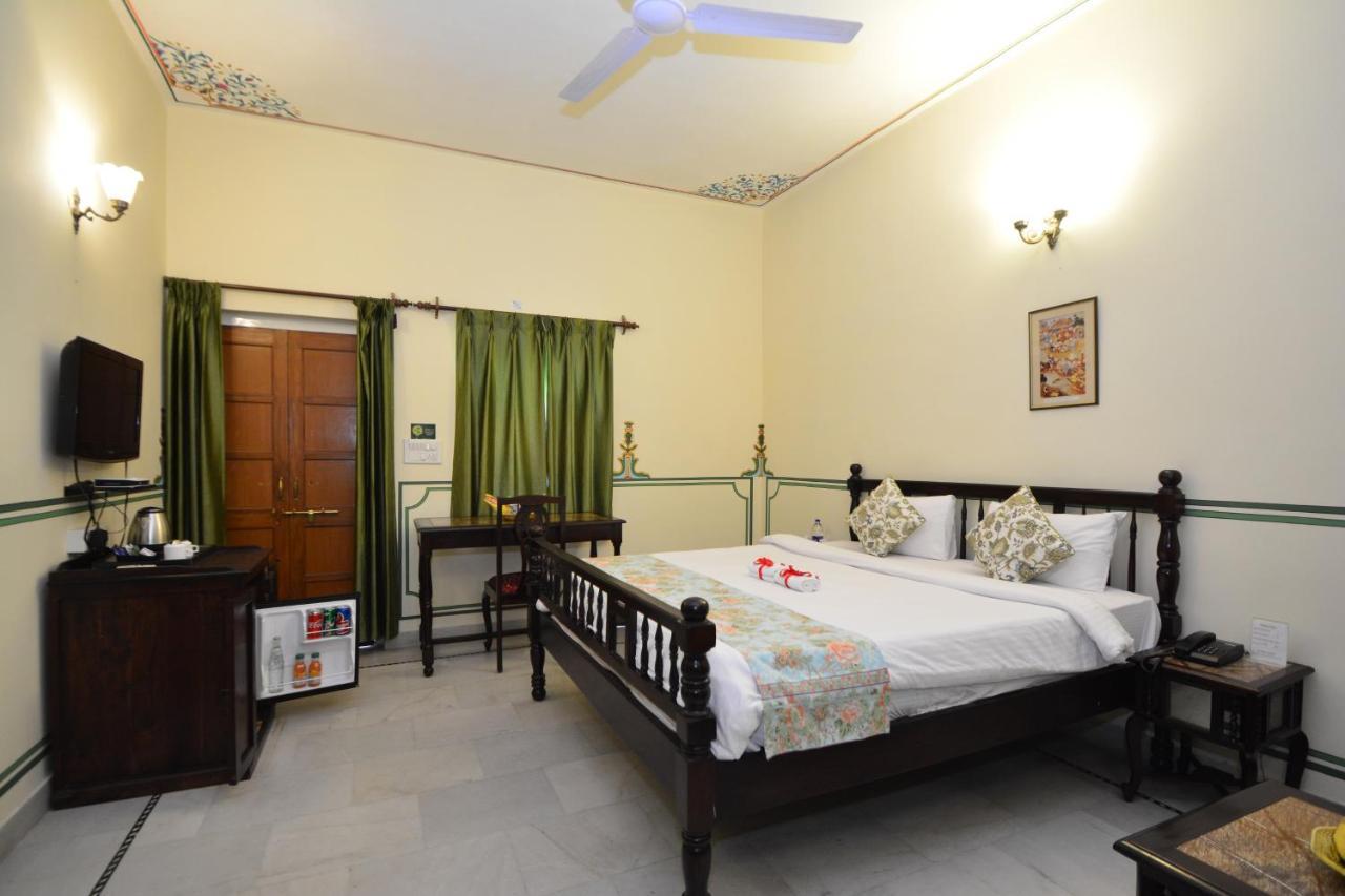 Mahal Khandela - A Heritage Hotel And Spa Джайпур Екстериор снимка